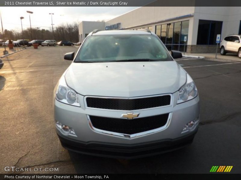 Silver Ice Metallic / Dark Gray/Light Gray 2011 Chevrolet Traverse LS