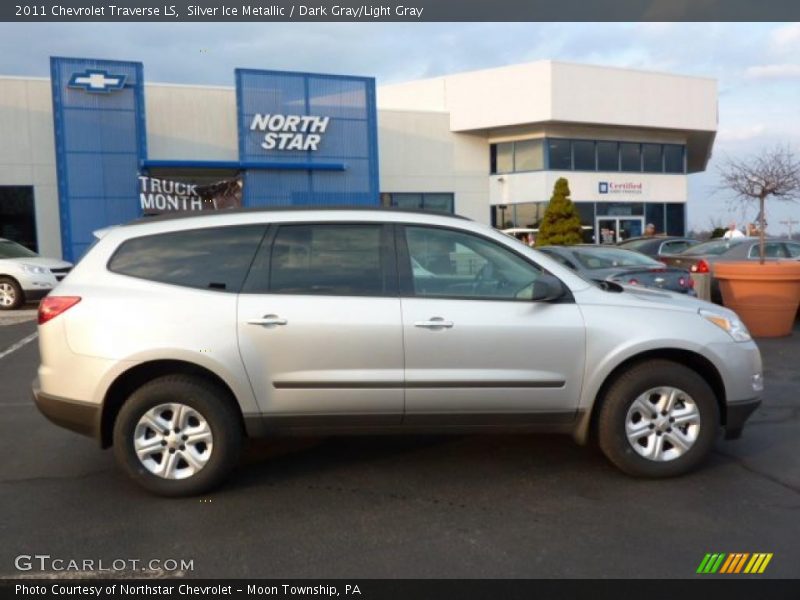 Silver Ice Metallic / Dark Gray/Light Gray 2011 Chevrolet Traverse LS