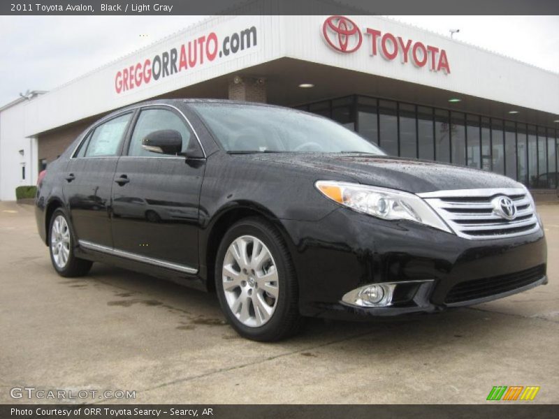 Black / Light Gray 2011 Toyota Avalon