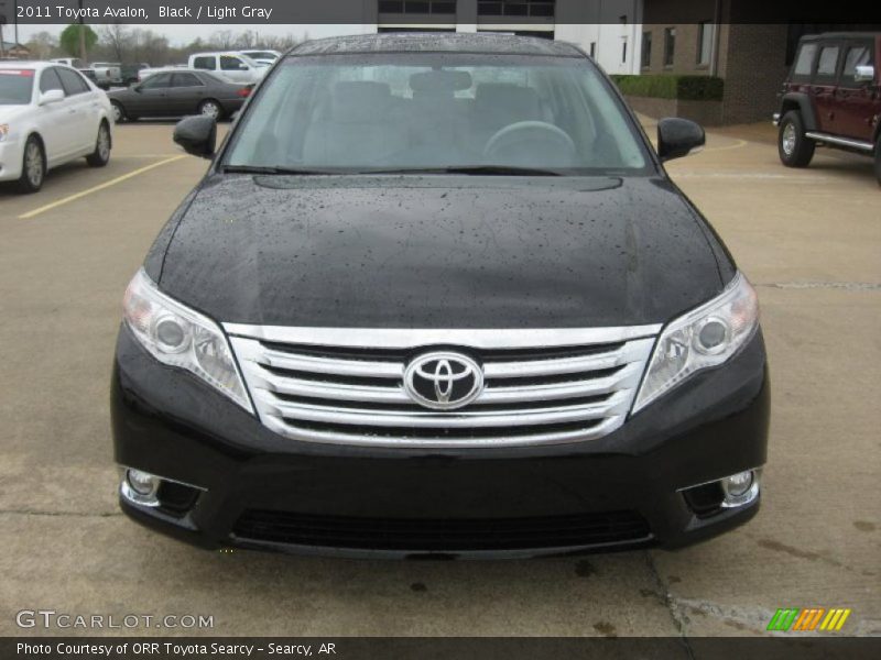 Black / Light Gray 2011 Toyota Avalon