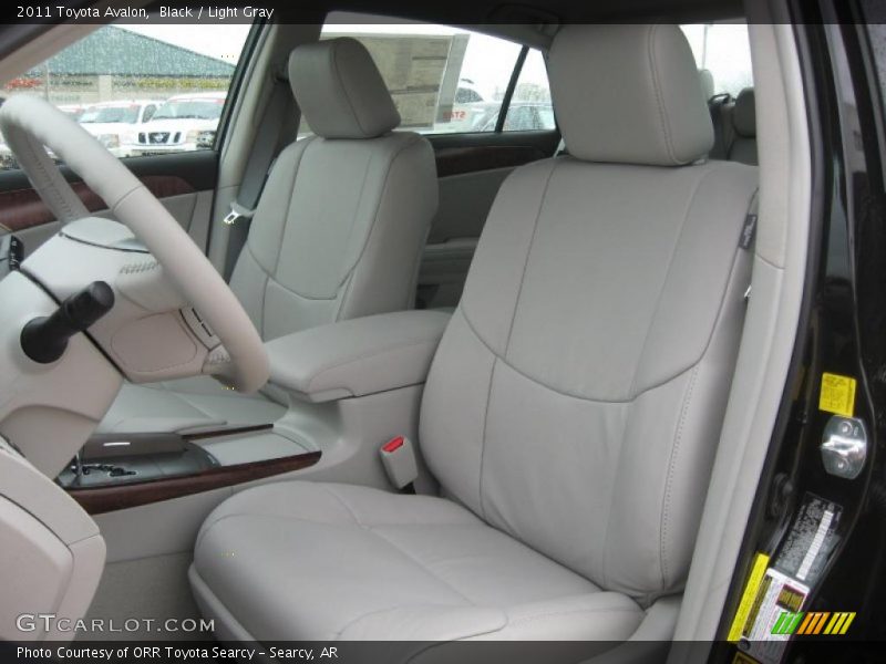 Black / Light Gray 2011 Toyota Avalon