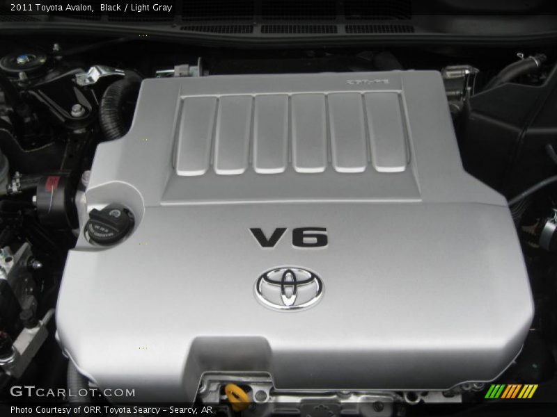 Black / Light Gray 2011 Toyota Avalon