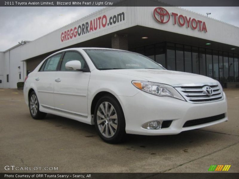 Blizzard White Pearl / Light Gray 2011 Toyota Avalon Limited