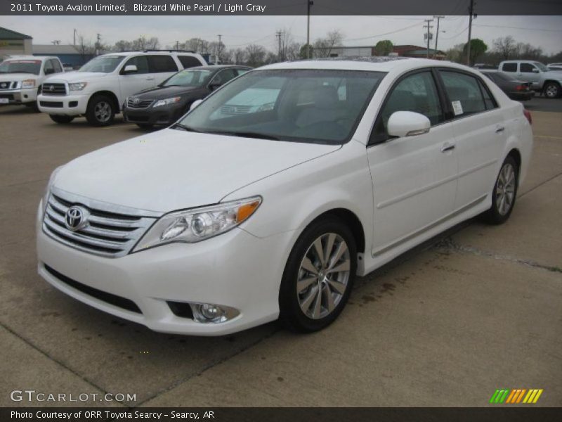 Blizzard White Pearl / Light Gray 2011 Toyota Avalon Limited