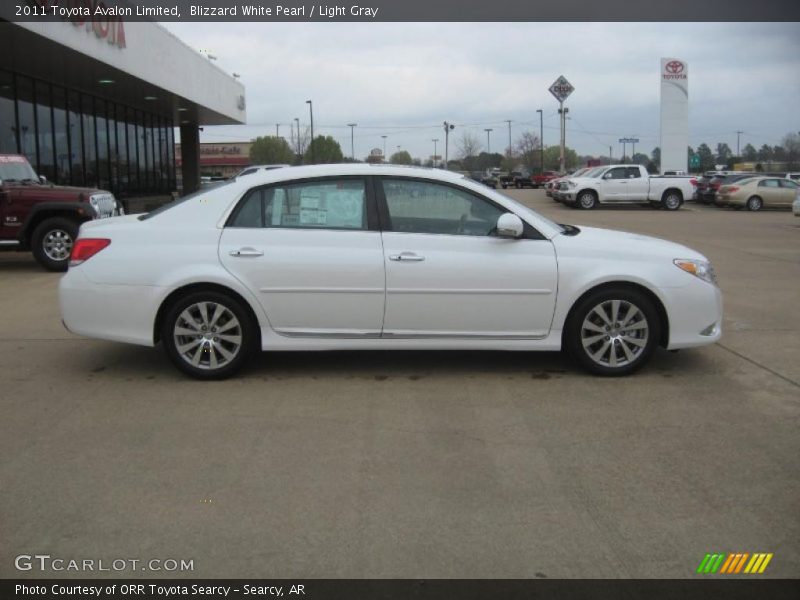 Blizzard White Pearl / Light Gray 2011 Toyota Avalon Limited