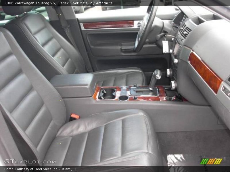 Reflex Silver Metallic / Anthracite 2006 Volkswagen Touareg V6