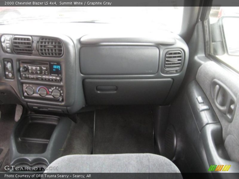Summit White / Graphite Gray 2000 Chevrolet Blazer LS 4x4