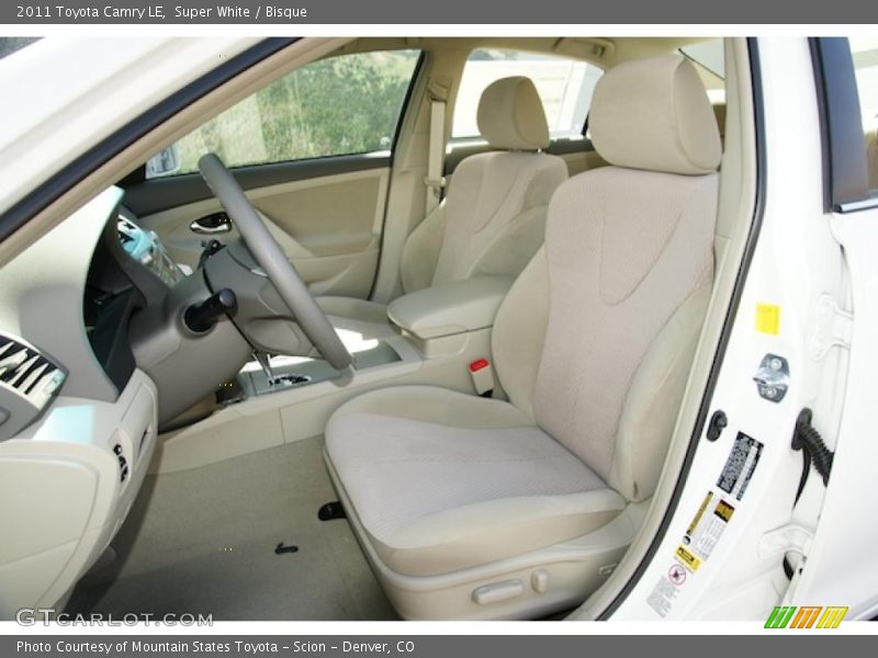 Super White / Bisque 2011 Toyota Camry LE