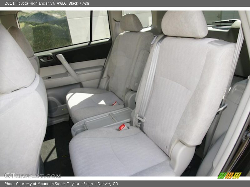 Black / Ash 2011 Toyota Highlander V6 4WD
