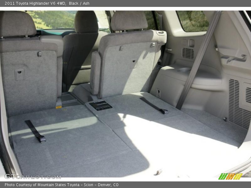 Black / Ash 2011 Toyota Highlander V6 4WD