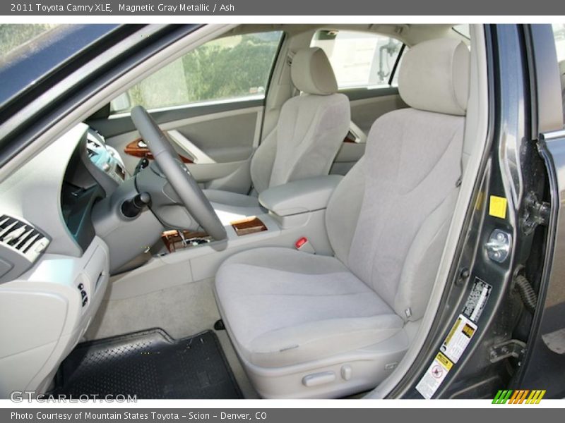 Magnetic Gray Metallic / Ash 2011 Toyota Camry XLE