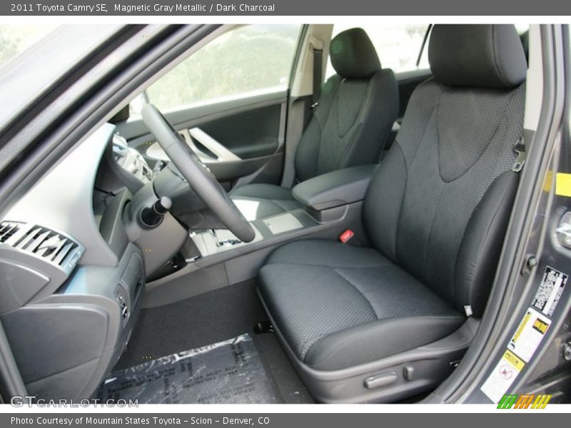 Magnetic Gray Metallic / Dark Charcoal 2011 Toyota Camry SE