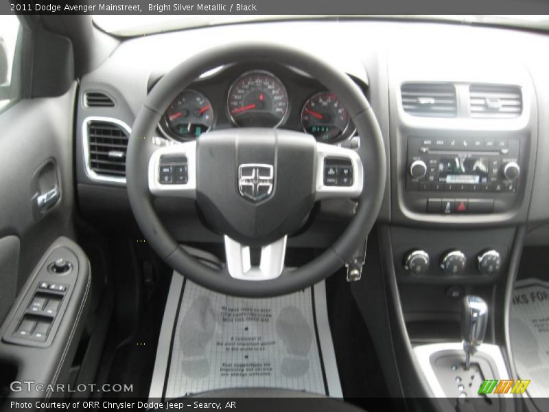 Bright Silver Metallic / Black 2011 Dodge Avenger Mainstreet