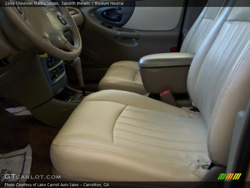 1999 Malibu Sedan Medium Neutral Interior