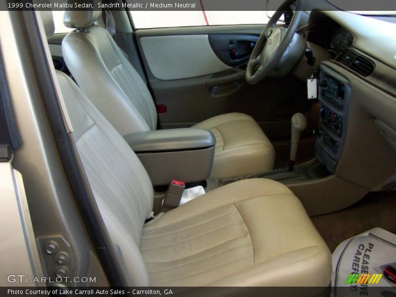  1999 Malibu Sedan Medium Neutral Interior