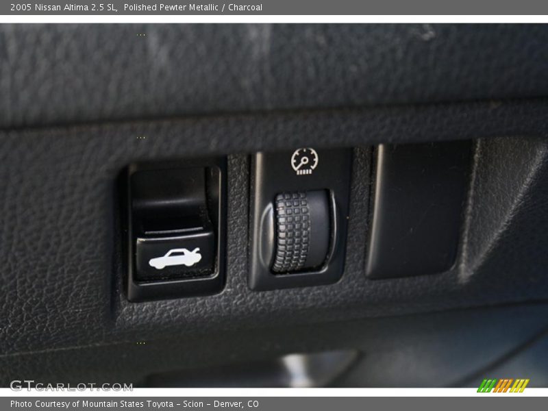 Polished Pewter Metallic / Charcoal 2005 Nissan Altima 2.5 SL