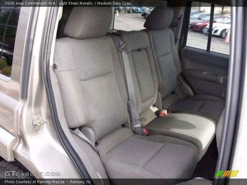 Light Khaki Metallic / Medium Slate Gray 2006 Jeep Commander 4x4