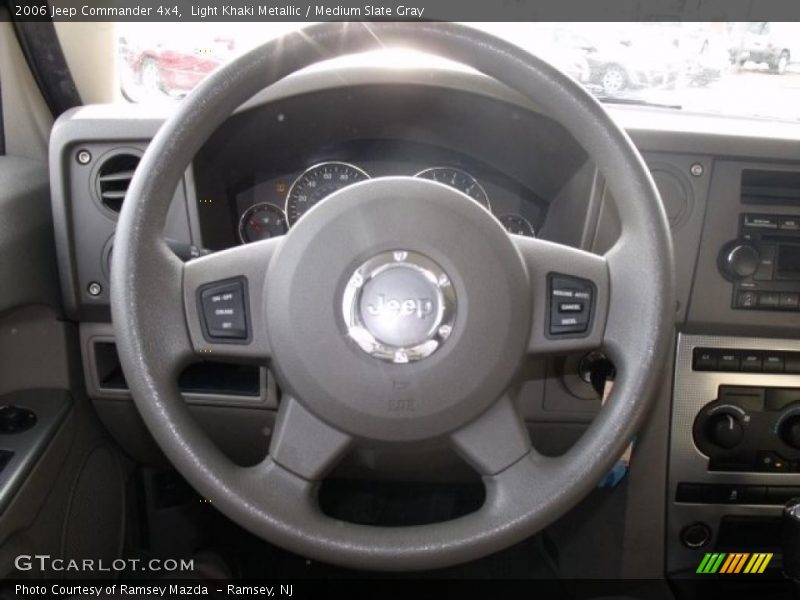 Light Khaki Metallic / Medium Slate Gray 2006 Jeep Commander 4x4