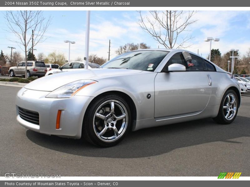 Front 3/4 View of 2004 350Z Touring Coupe