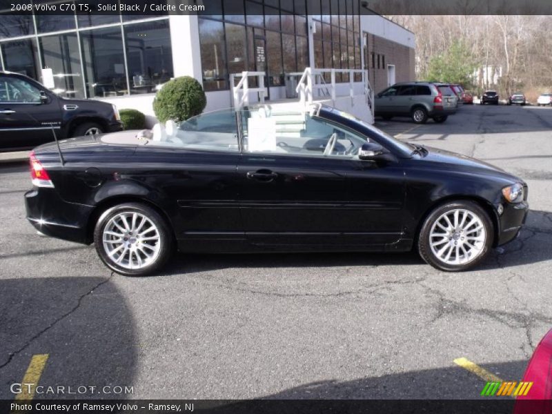 Solid Black / Calcite Cream 2008 Volvo C70 T5