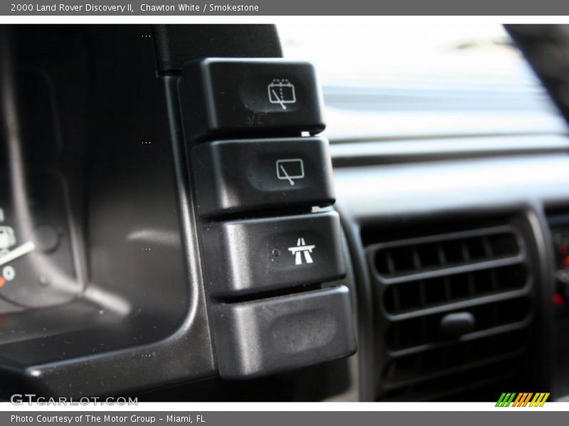 Controls of 2000 Discovery II 