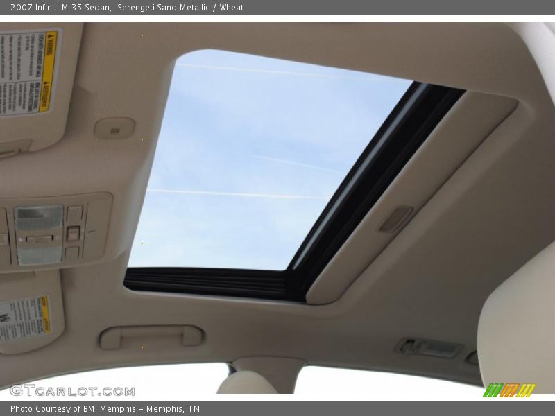 Sunroof of 2007 M 35 Sedan