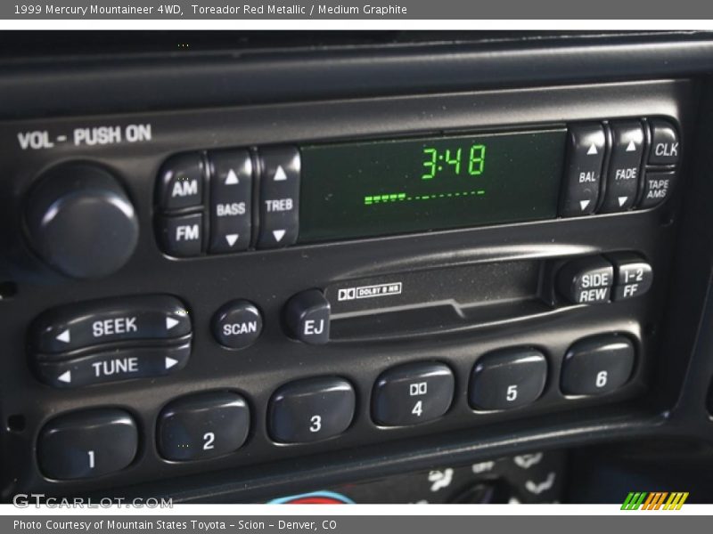Toreador Red Metallic / Medium Graphite 1999 Mercury Mountaineer 4WD