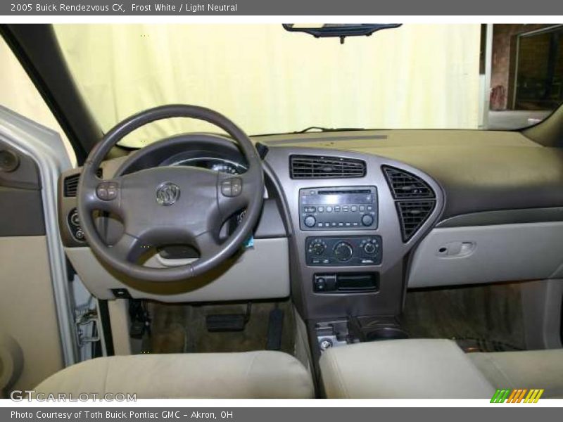 Frost White / Light Neutral 2005 Buick Rendezvous CX