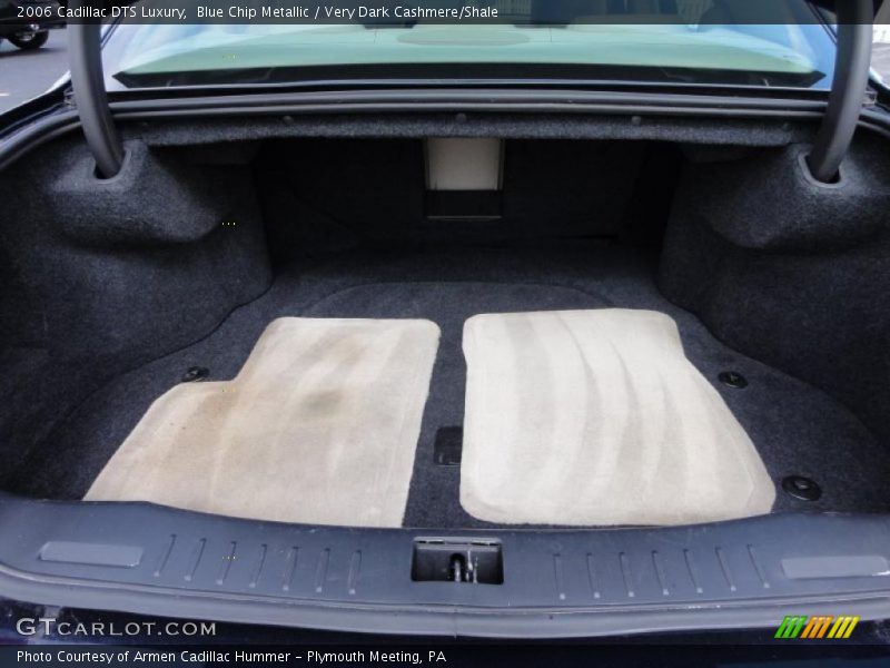 Blue Chip Metallic / Very Dark Cashmere/Shale 2006 Cadillac DTS Luxury