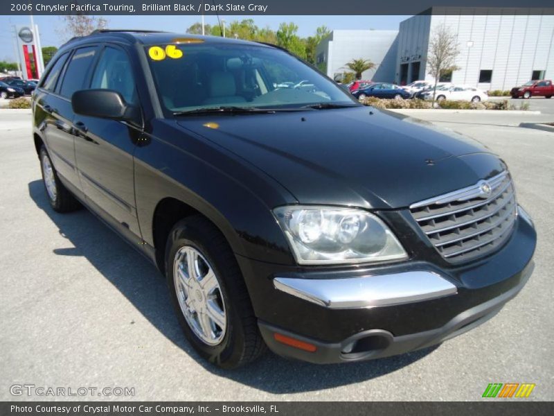 Front 3/4 View of 2006 Pacifica Touring