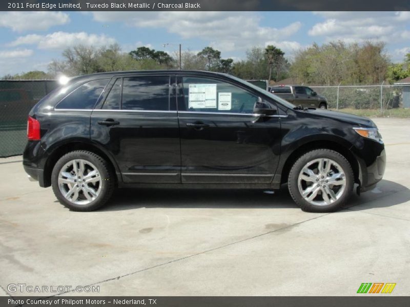 Tuxedo Black Metallic / Charcoal Black 2011 Ford Edge Limited