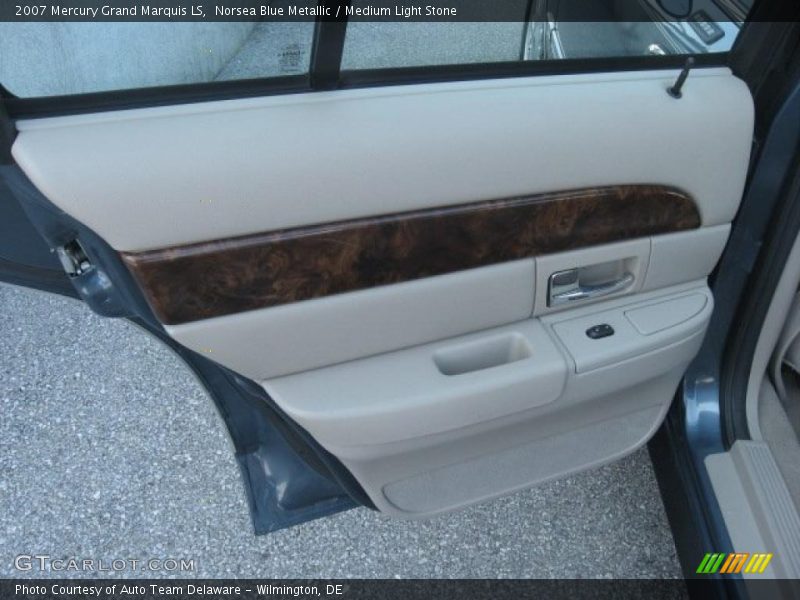 Norsea Blue Metallic / Medium Light Stone 2007 Mercury Grand Marquis LS