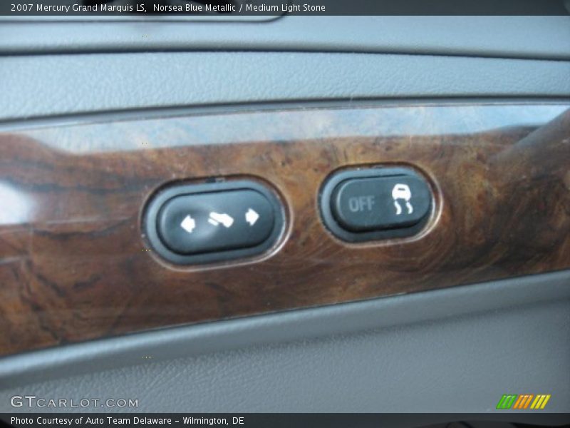 Norsea Blue Metallic / Medium Light Stone 2007 Mercury Grand Marquis LS