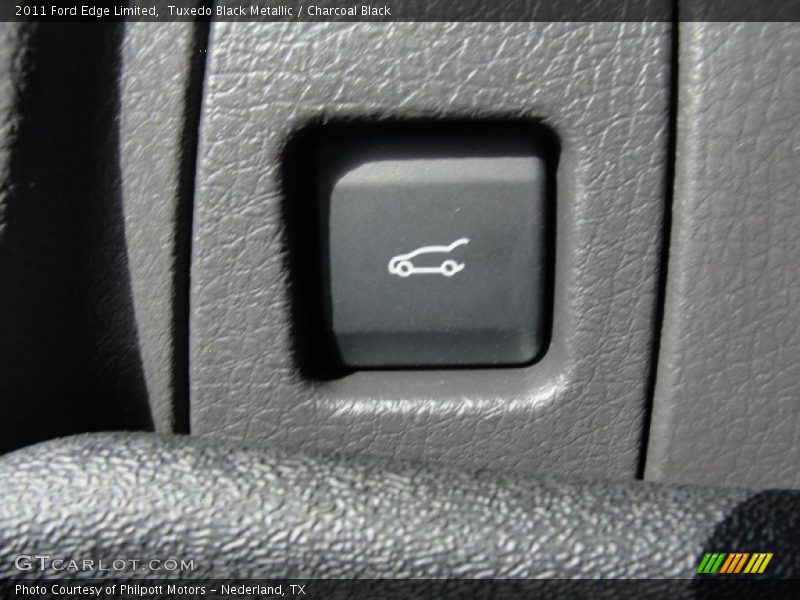 Tuxedo Black Metallic / Charcoal Black 2011 Ford Edge Limited