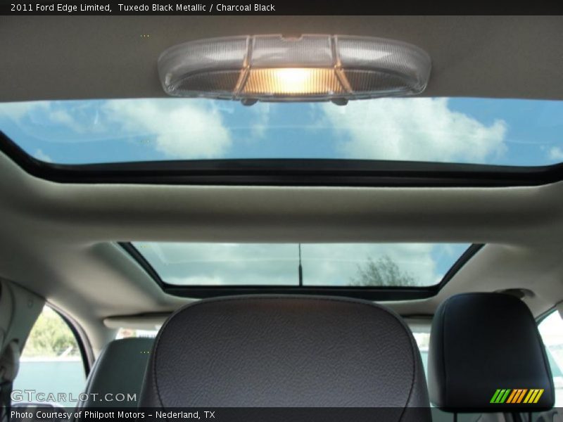 Sunroof of 2011 Edge Limited