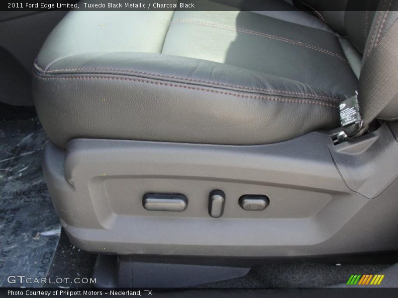 Tuxedo Black Metallic / Charcoal Black 2011 Ford Edge Limited