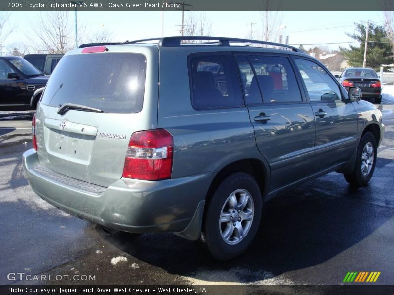 Oasis Green Pearl / Ivory 2005 Toyota Highlander V6 4WD
