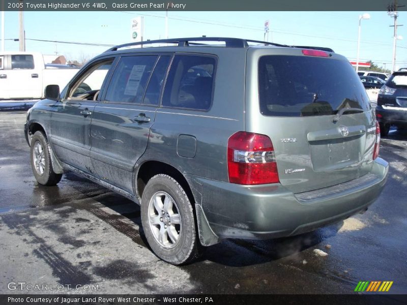 Oasis Green Pearl / Ivory 2005 Toyota Highlander V6 4WD