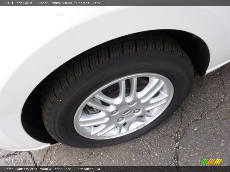 White Suede / Charcoal Black 2011 Ford Focus SE Sedan