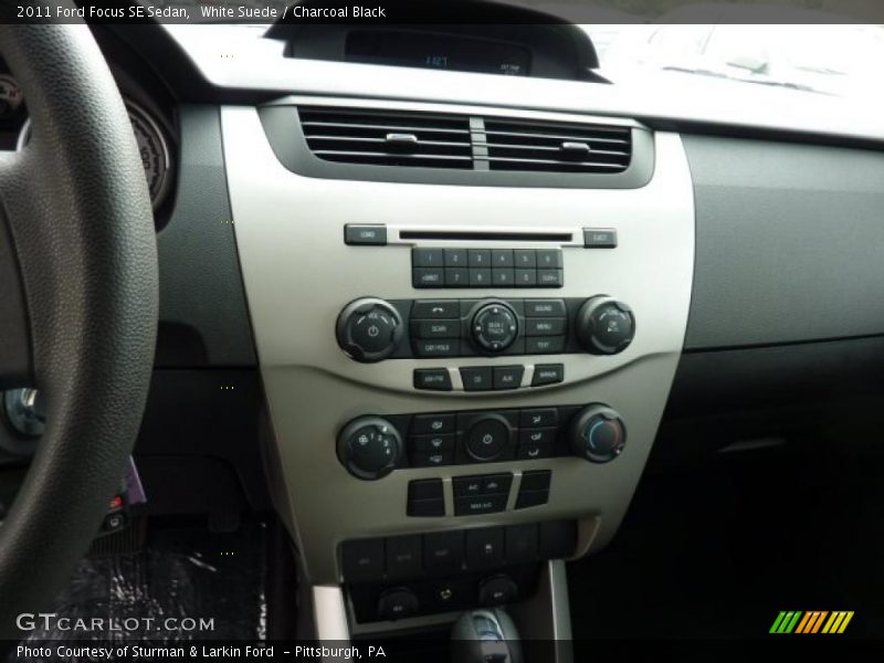 White Suede / Charcoal Black 2011 Ford Focus SE Sedan