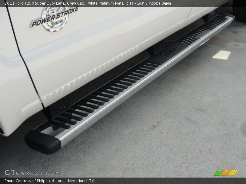  2011 F250 Super Duty Lariat Crew Cab Logo