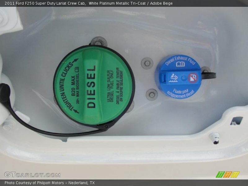 Controls of 2011 F250 Super Duty Lariat Crew Cab