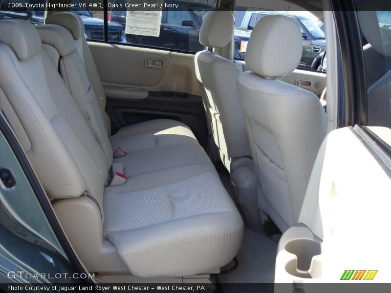 Oasis Green Pearl / Ivory 2005 Toyota Highlander V6 4WD
