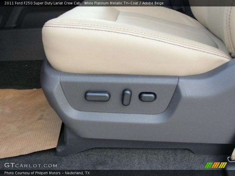 White Platinum Metallic Tri-Coat / Adobe Beige 2011 Ford F250 Super Duty Lariat Crew Cab