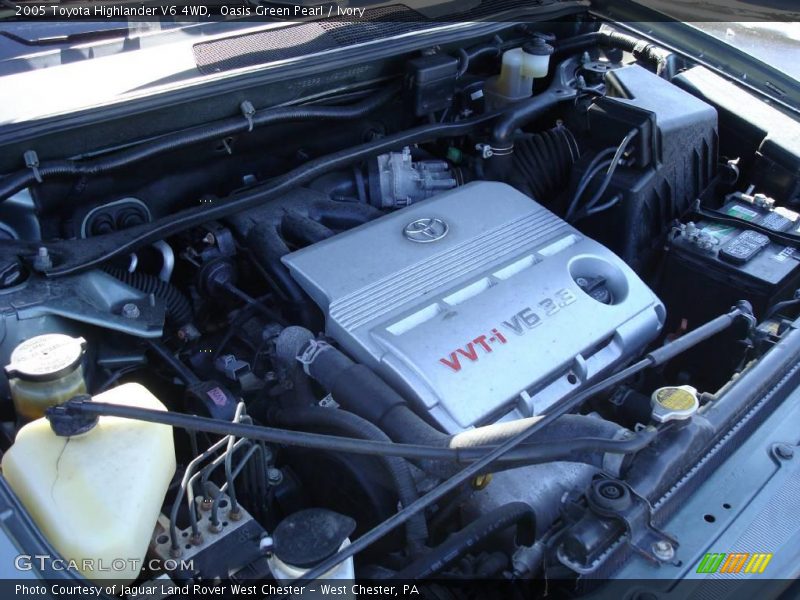Oasis Green Pearl / Ivory 2005 Toyota Highlander V6 4WD