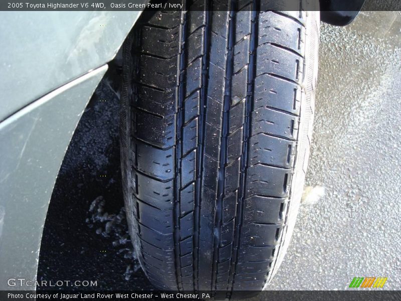 Oasis Green Pearl / Ivory 2005 Toyota Highlander V6 4WD