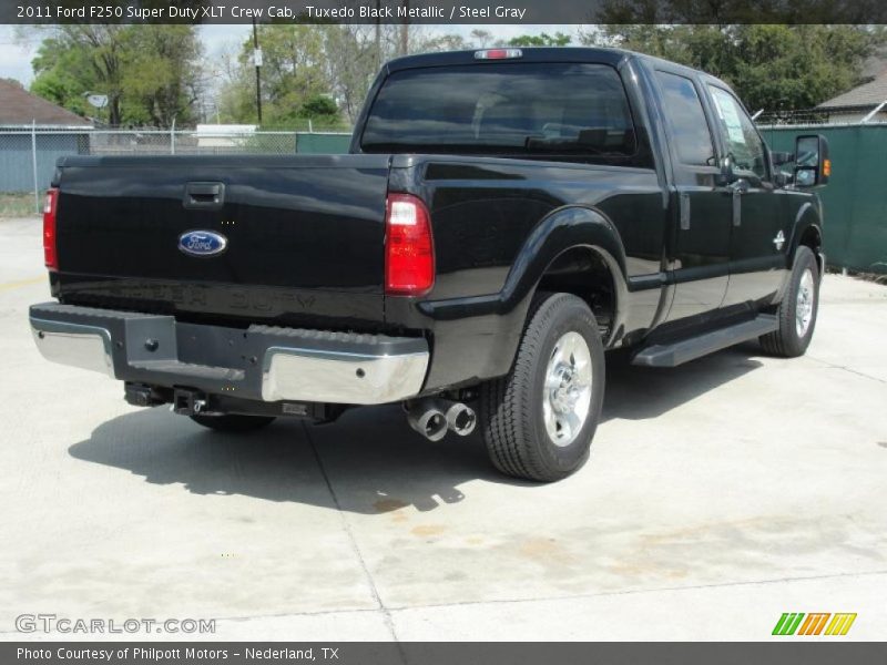  2011 F250 Super Duty XLT Crew Cab Tuxedo Black Metallic