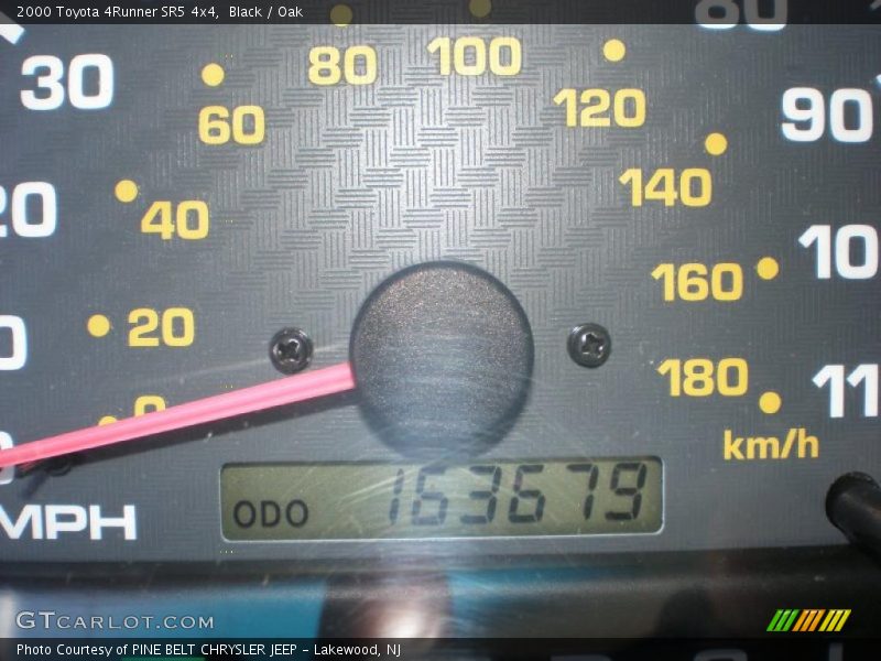 Black / Oak 2000 Toyota 4Runner SR5 4x4