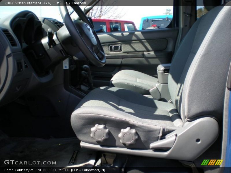 Just Blue / Charcoal 2004 Nissan Xterra SE 4x4