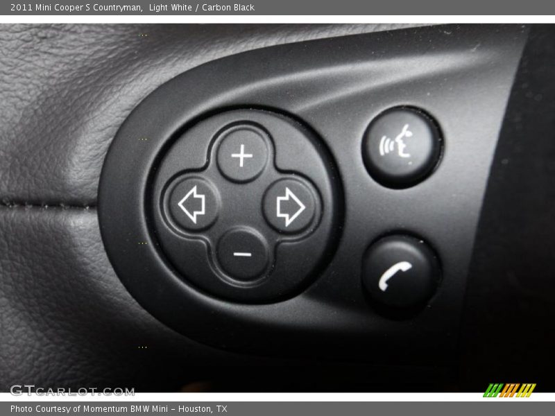 Light White / Carbon Black 2011 Mini Cooper S Countryman
